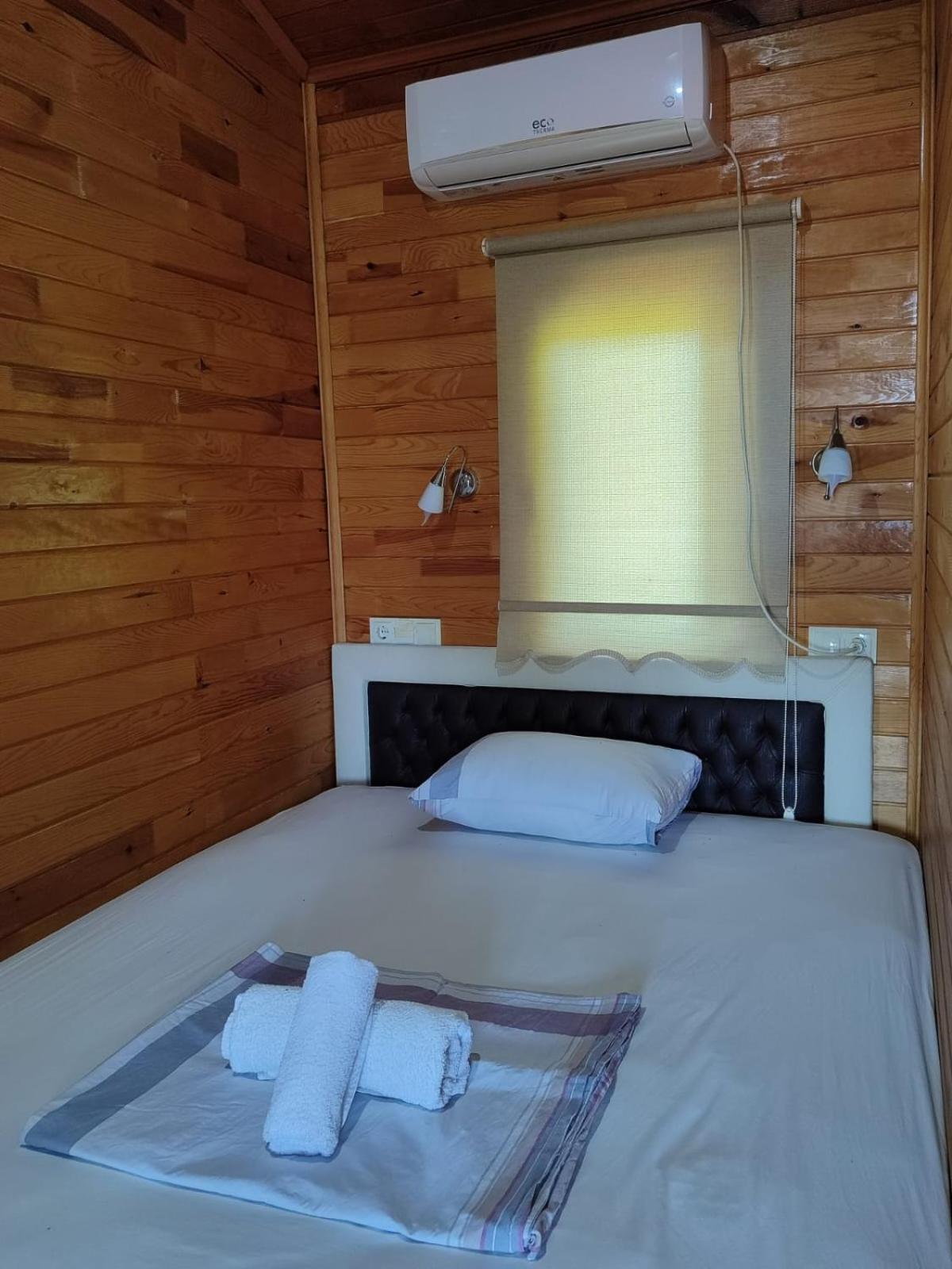 Flora Pansiyon Çıralı Daire Kemer Dış mekan fotoğraf