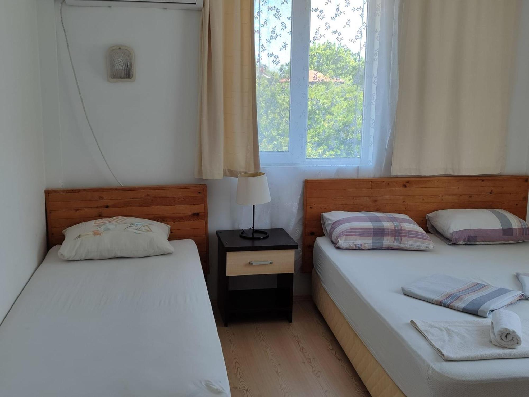 Flora Pansiyon Çıralı Daire Kemer Dış mekan fotoğraf