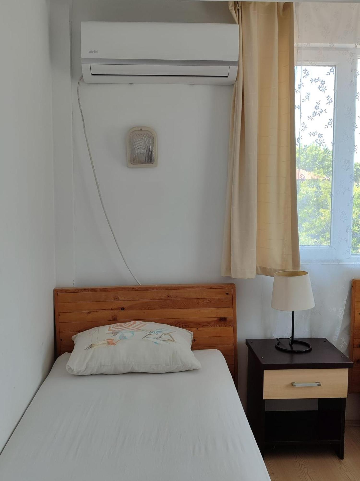 Flora Pansiyon Çıralı Daire Kemer Dış mekan fotoğraf